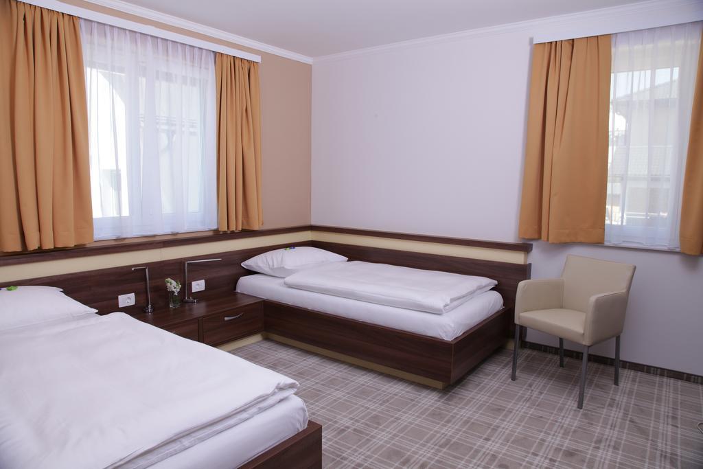Primus Hotel & Apartments Viena Quarto foto